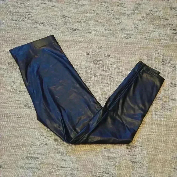 Faux Leather Leggings - Picture 1 of 4